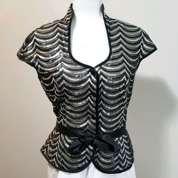 Vintage Cartise Women's Top Size 6 Sequin Short Sleeve Made in Canada - Picture 2 of 6